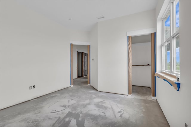132 S Baese Rd, Elm Mott, TX 76640 - unfurnished bedroom featuring concrete flooring