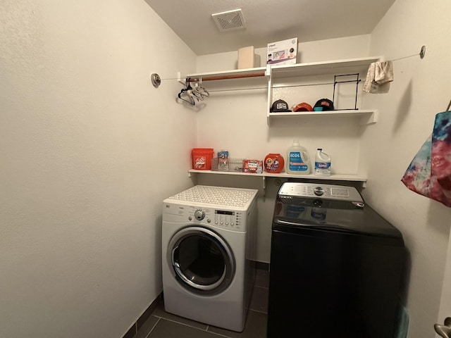 544 Bent Oak Dr, Fort Worth, TX 76131 - laundry room with independent washer and dryer and tile patterned flooring