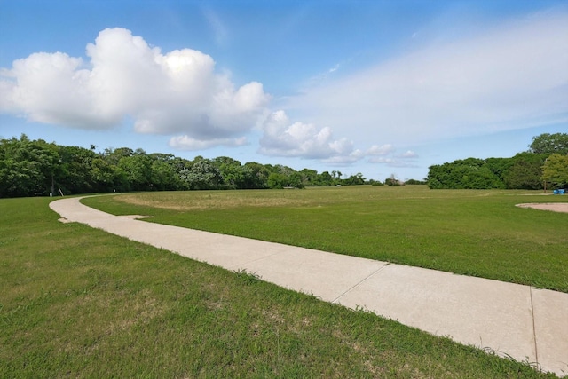 699 W Wintergreen Rd, Desoto, TX 75115