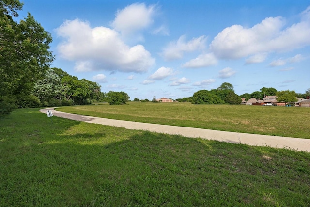 699 W Wintergreen Rd, Desoto, TX 75115