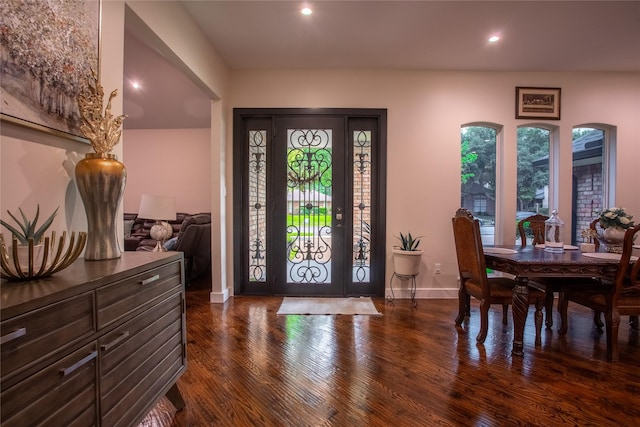 509 Farine Dr, Irving, TX 75062 - foyer featuring dark wood-style floors, baseboards, and recessed lighting