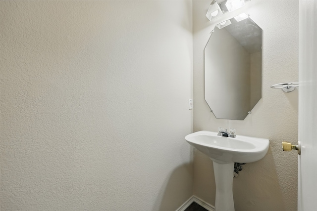 2324 Southway, Denton, TX 76207 - view of bathroom