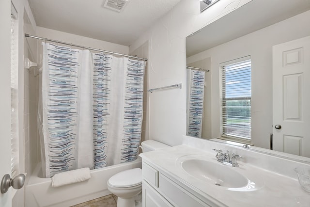 11393 Classic Ln, Frisco, TX 75033 - full bath featuring toilet, shower / bath combo, vanity, and tile patterned flooring