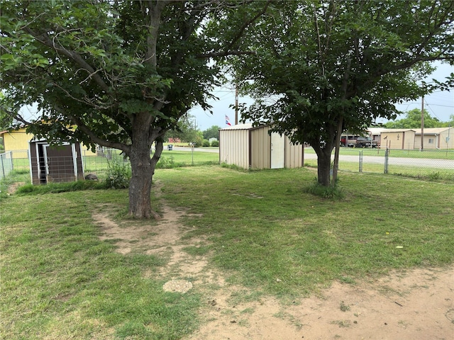 419 Travis St, Ranger, TX 76470 - view of yard
