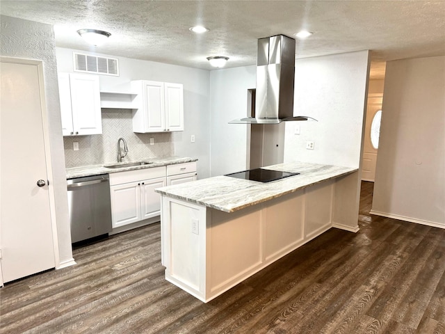 553 Oldbridge Dr, Allen, TX 75002 - kitchen featuring a sink, stainless steel dishwasher, ventilation hood, black electric stovetop, and a peninsula