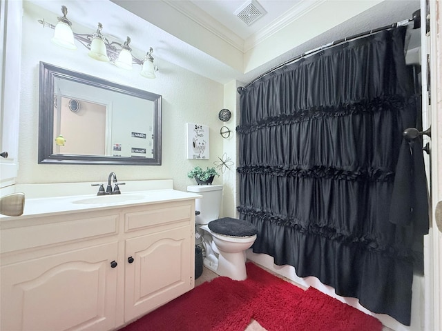 850 Oakbluff Dr, Lancaster, TX 75146 - bathroom featuring ornamental molding, toilet, and vanity
