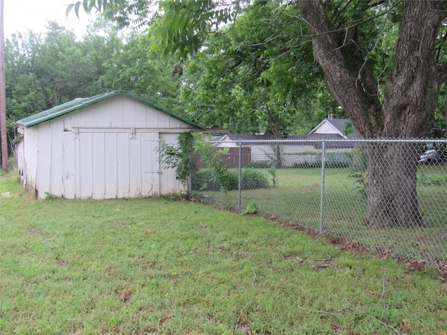 101 E Murray St, Denison, TX 75021 - view of yard