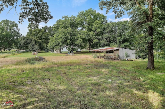 5630 Shreveport Blanchard Hwy, Shreveport, LA 71107 - view of yard featuring an outbuilding and a pole building