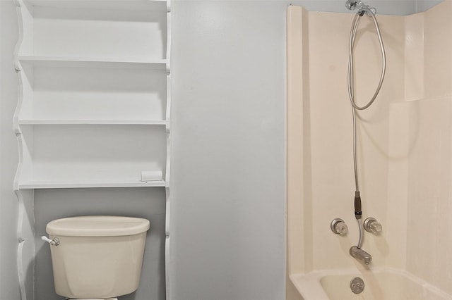 5630 Shreveport Blanchard Hwy, Shreveport, LA 71107 - full bathroom featuring toilet and washtub / shower combination