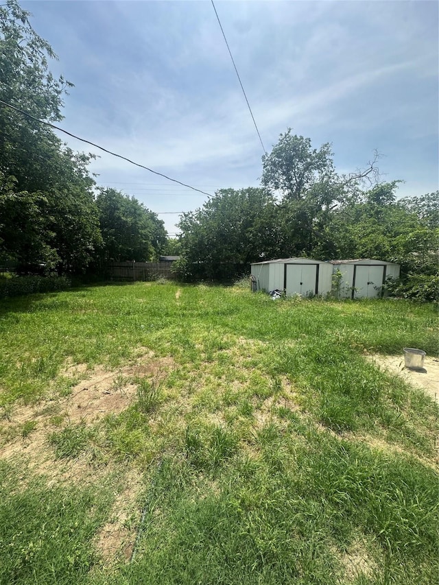 6029 Graham St, Lake Worth, TX 76135 - view of yard