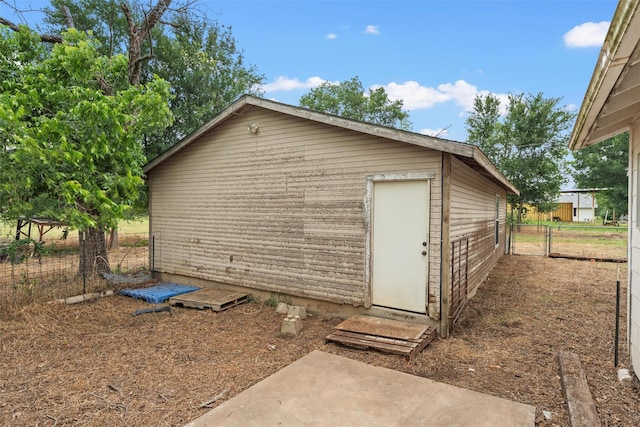 1677 Hobbs Ln, Waco, TX 76706 - view of outdoor structure