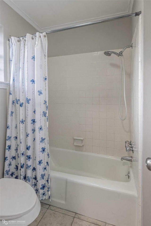 817 S Spruce St, Vivian, LA 71082 - bathroom featuring tile patterned floors, shower / tub combo with curtain, toilet, and ornamental molding
