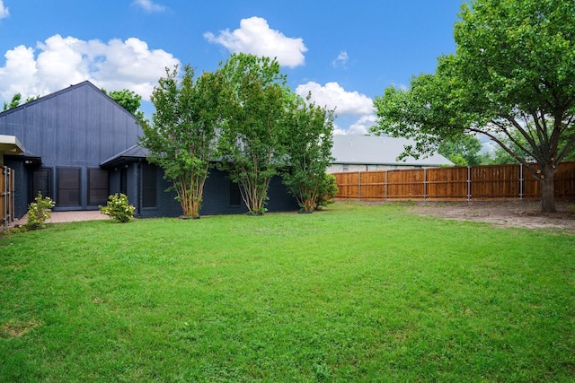 1202 Bayshore Dr, Rockwall, TX 75087 - view of yard
