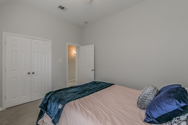 941 Sequoia Way, Saginaw, TX 76131 - carpeted bedroom featuring a closet