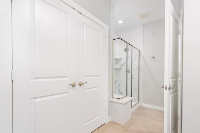 913 Emerling Dr, Mckinney, TX 75069 - full bathroom featuring a marble finish shower, baseboards, and recessed lighting
