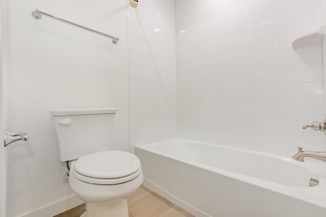 913 Emerling Dr, Mckinney, TX 75069 - full bathroom with toilet, tile patterned floors, washtub / shower combination, and baseboards