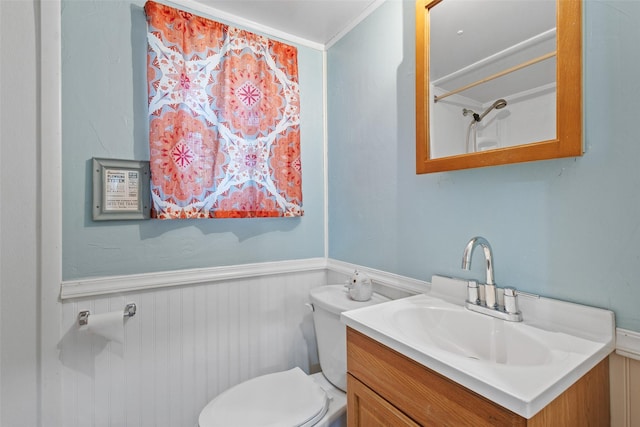 53 Bentwood Dr, Pottsboro, TX 75076 - bathroom with a wainscoted wall, toilet, and vanity