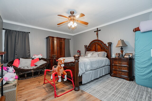 350 Vz County Road 3907, Wills Point, TX 75169 - bedroom with light wood finished floors and ceiling fan