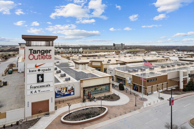 1736 Opaca Dr, Fort Worth, TX 76131 - city view featuring industrial structures