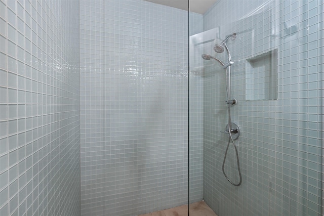 4233 Pershing Ave, Fort Worth, TX 76107 - bathroom featuring a walk in shower
