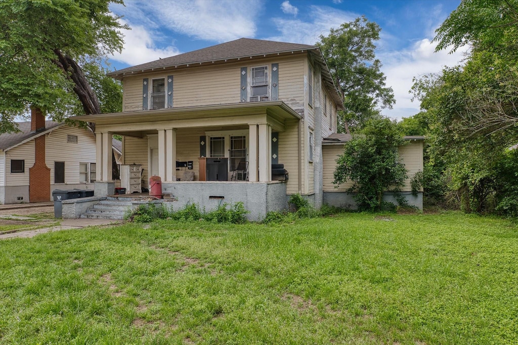 2220 Bosque Blvd, Waco, TX 76707 - traditional style home featuring covered porch and a front lawn