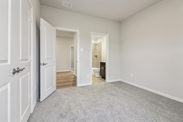 968 Linden Ct, Lavon, TX 75166 - unfurnished bedroom with light carpet, baseboards, and ensuite bath