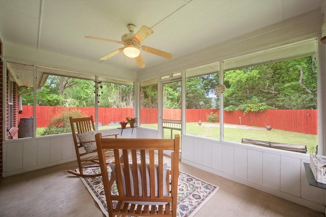 200 Oakview Cir, Mexia, TX 76667 - sunroom with ceiling fan, plenty of natural light, and outdoor dining space