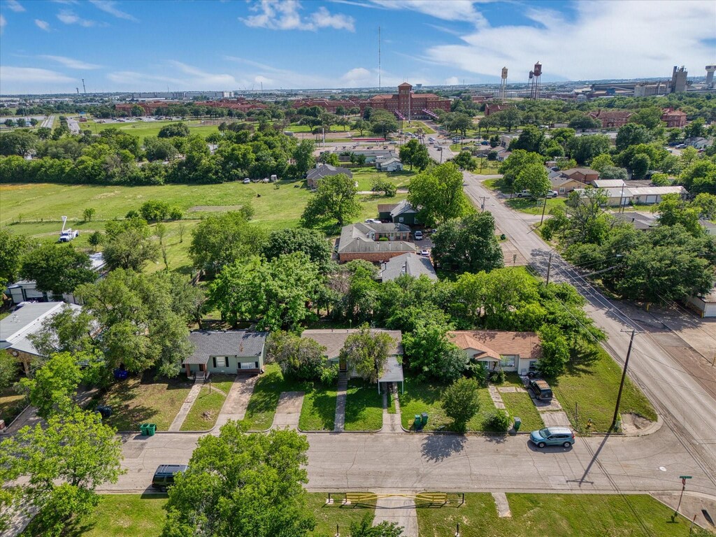 1105 Spring Branch St, Beverly Hills, TX 76711 - aerial view of a tree filled landscape