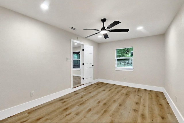 3103 Andrea Ln, Dallas, TX 75228 - spare room featuring light wood finished floors, a ceiling fan, and recessed lighting