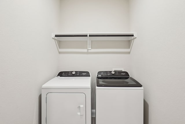 519 Willet Dr, Mckinney, TX 75069 - laundry area featuring separate washer and dryer