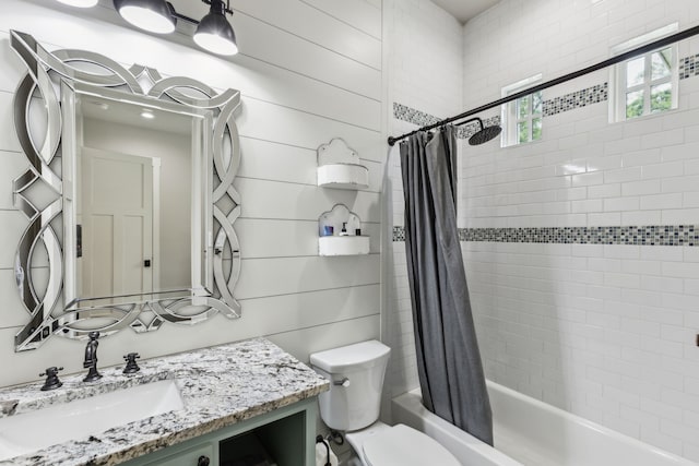 7404 Sandy Lake Rd, Quinlan, TX 75474 - bathroom with vanity, shower / tub combo, and toilet