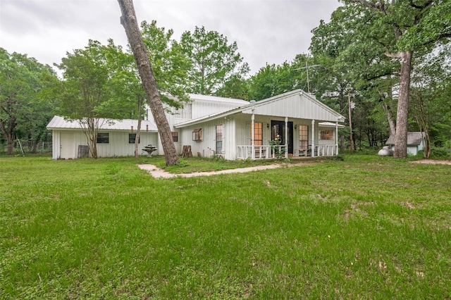 606 Quiram Ln, Kemp, TX 75143 - view of front of home featuring a front yard