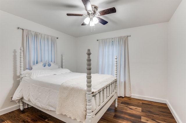 606 Quiram Ln, Kemp, TX 75143 - bedroom with baseboards, wood finished floors, and a ceiling fan