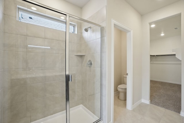 511 Willet Dr, Mckinney, TX 75069 - full bath with a shower stall, toilet, recessed lighting, a spacious closet, and baseboards