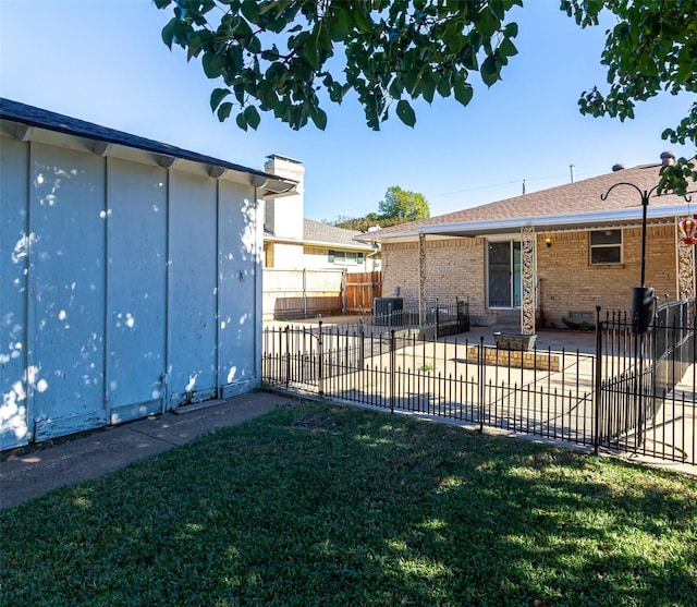 8351-8353 Lullwater Dr, Dallas, TX 75218 - view of yard featuring a patio