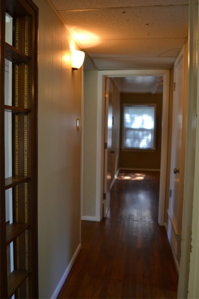 202 Pine St, Arlington, TX 76011 - hall featuring dark wood finished floors