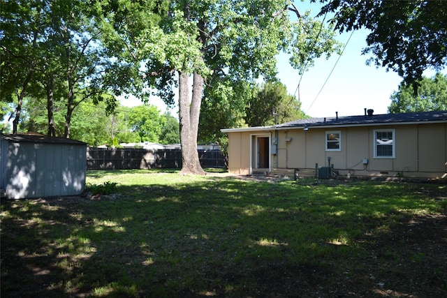 202 Pine St, Arlington, TX 76011 - view of yard with central AC unit