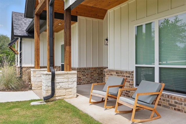 304 Red Roan Rdg, Weatherford, TX 76087 - view of covered porch