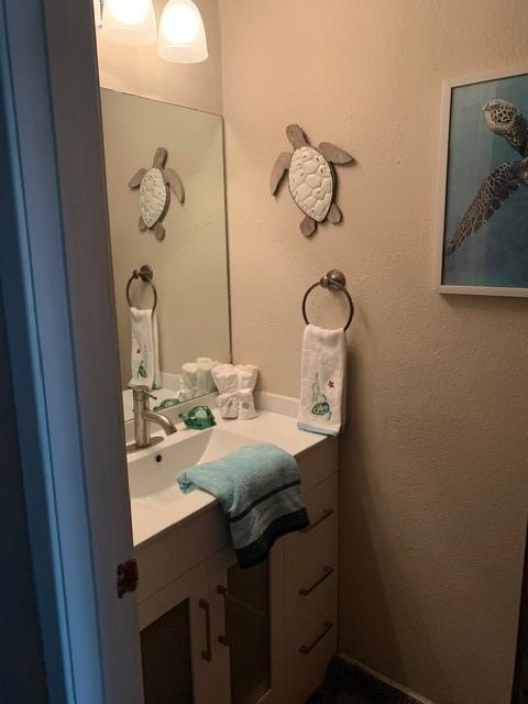 151 Summer Place Cir, Pottsboro, TX 75076 - bathroom with vanity