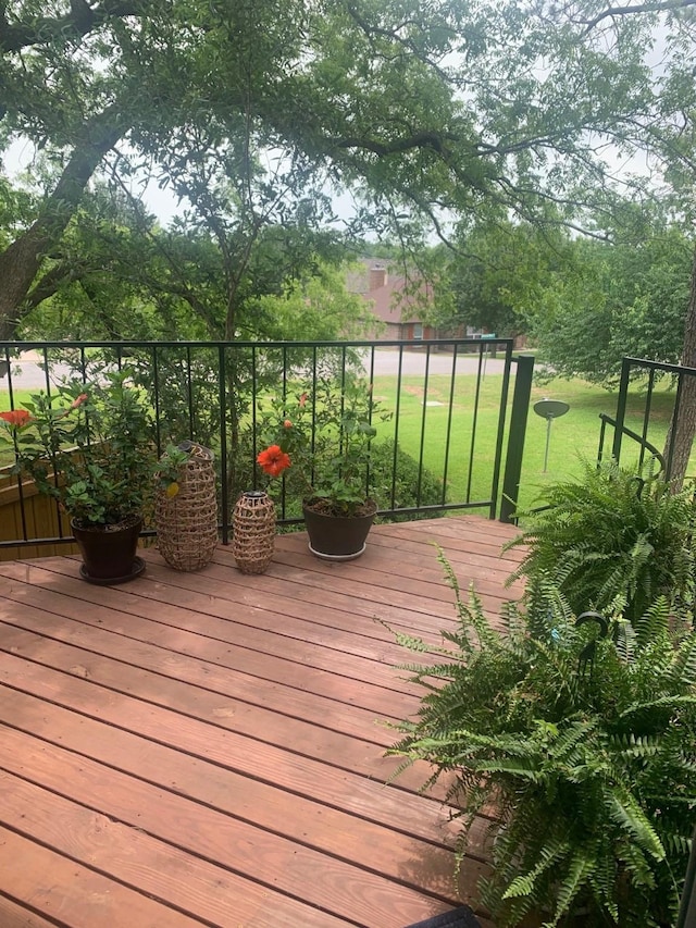 151 Summer Place Cir, Pottsboro, TX 75076 - wooden deck featuring a lawn