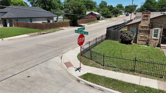 2811 Fernwood Ave, Dallas, TX 75216