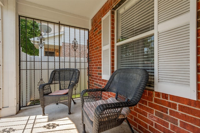 7419 Concordia Ln, Dallas, TX 75241 - view of covered porch