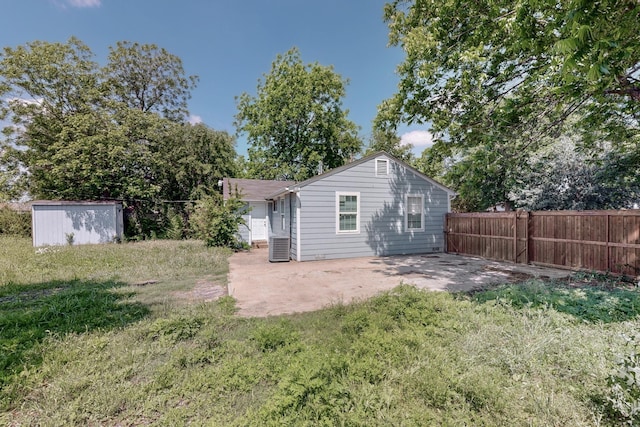 102 Mitscher Dr, Dallas, TX 75224 - rear view of property featuring a patio area