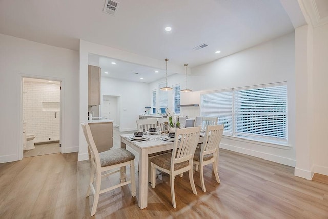 1410 Lee Ave, Fort Worth, TX 76164 - dining room featuring light wood-style floors, baseboards, and recessed lighting