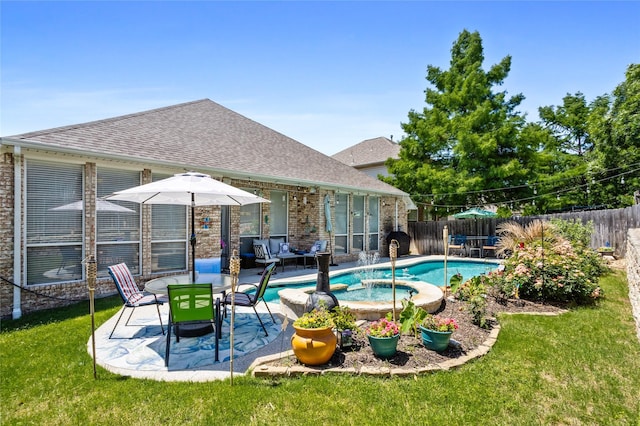 4824 Carolina Trace Trl, Fort Worth, TX 76244 - view of swimming pool featuring a patio and a pool with connected hot tub