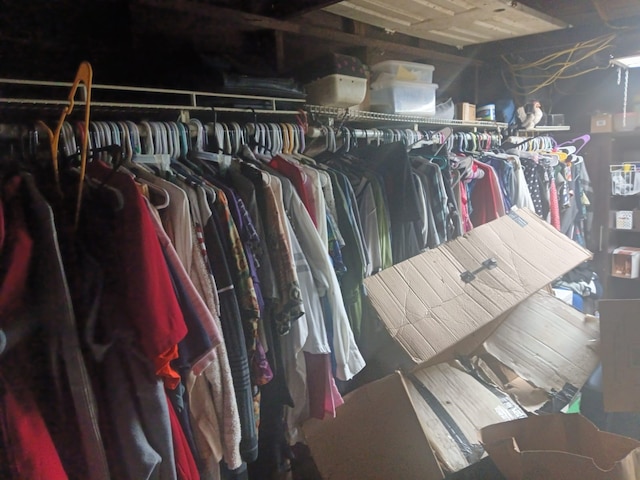 1123 Gilliam St, Bellmead, TX 76705 - view of spacious closet