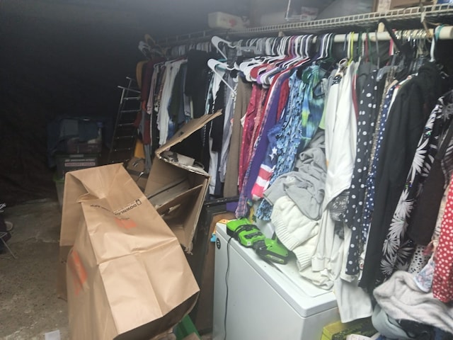 1123 Gilliam St, Bellmead, TX 76705 - view of spacious closet