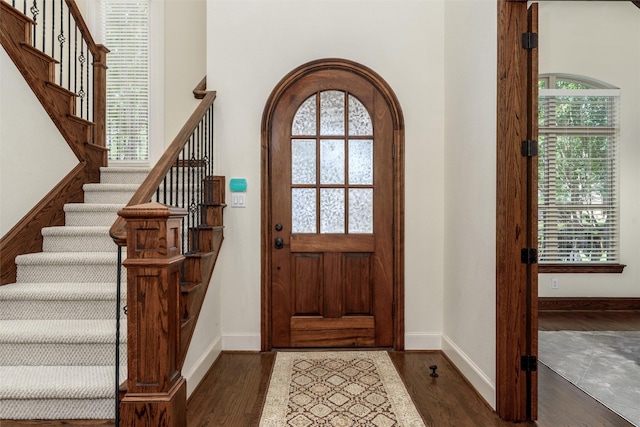 1814 Trinidad Ln, Allen, TX 75013 - foyer entrance featuring wood finished floors, stairs, and baseboards