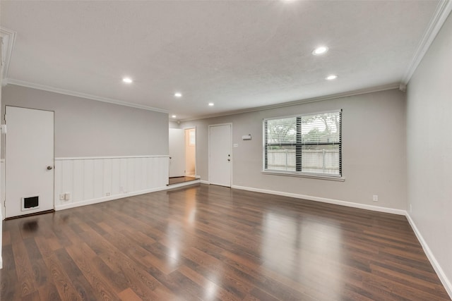 5010 Lahoma St, Dallas, TX 75235 - unfurnished room with ornamental molding, recessed lighting, wood finished floors, and baseboards