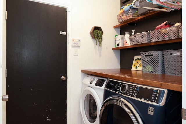 14221 Tijuana Trl, Fort Worth, TX 76052 - laundry room with washing machine and dryer